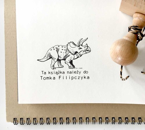 Triceratops stempel imienny do oznaczania książek dla miłośników dinozaurów