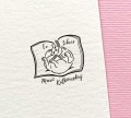 Kot śpiący na rozłożonej książce.Pieczątka drewniana ex libris 4 x 5,5 cm